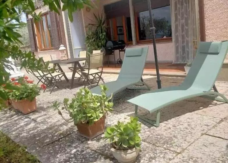 Majatalo Villa Lavania