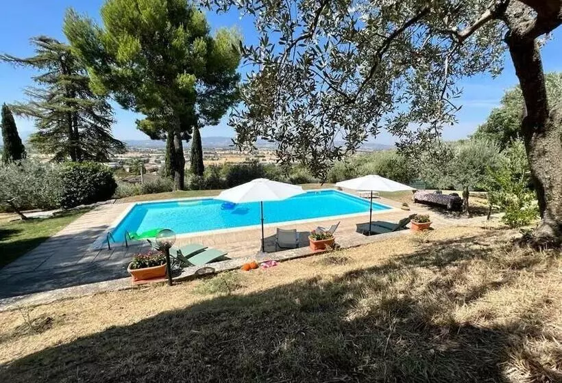 Majatalo Villa Lavania