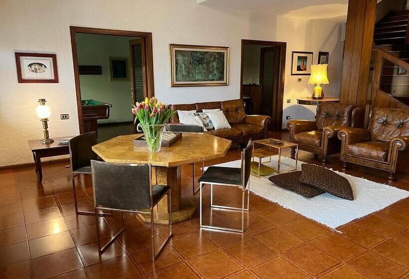 Pension (Hôtel basse catégorie) Villa Lavania