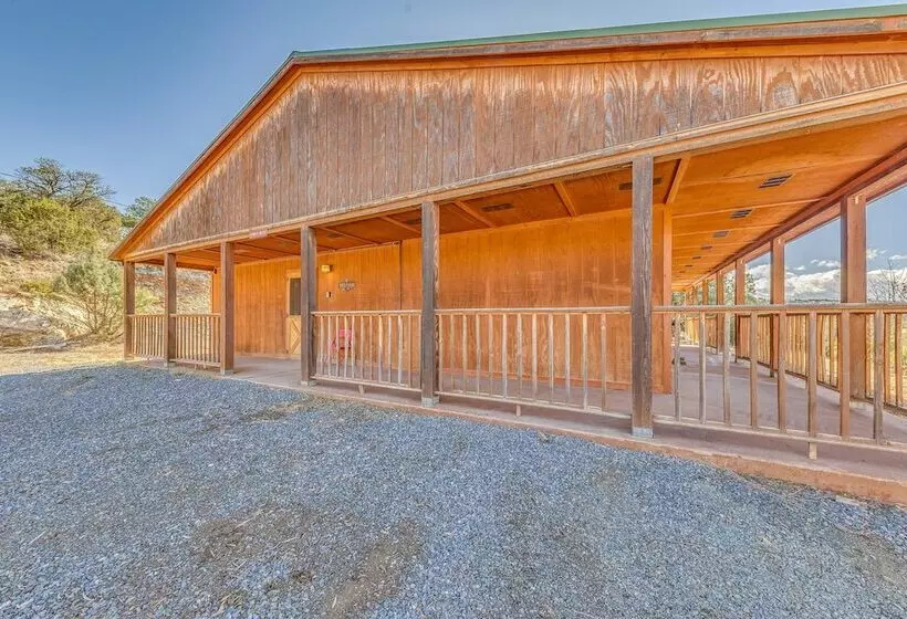 Capitan Vacation Rental W/ Grill, Near Ruidoso!