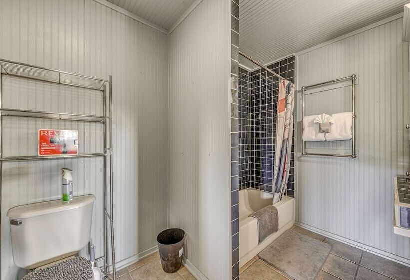 Capitan Vacation Rental W/ Grill, Near Ruidoso!