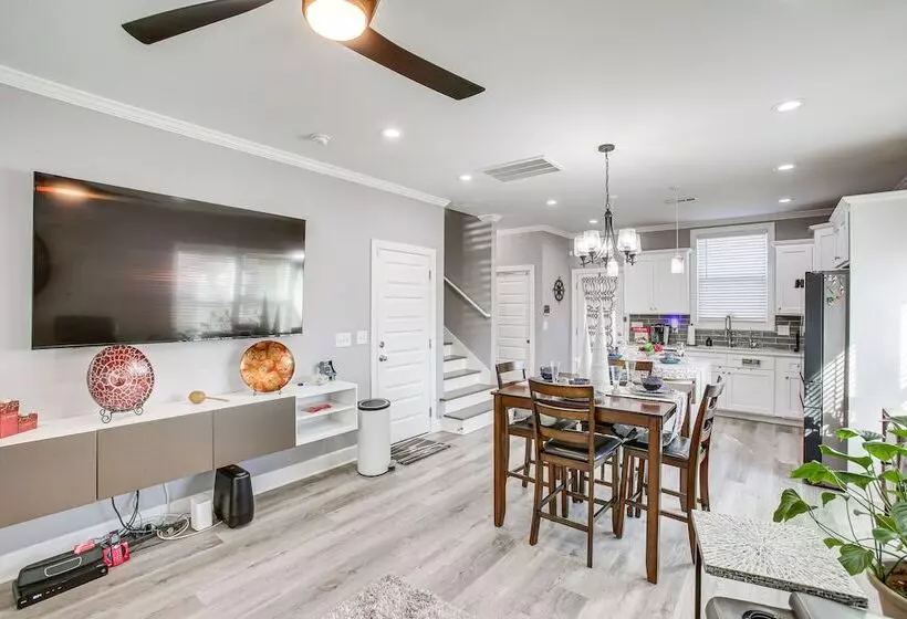 Pet Friendly Gallatin Home W/ Deck, 1 Mi To Town!