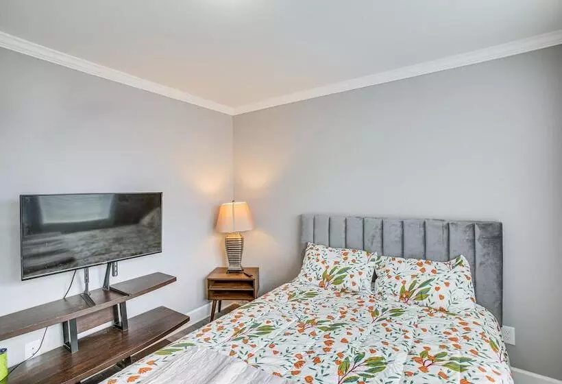 Pet Friendly Gallatin Home W/ Deck, 1 Mi To Town!