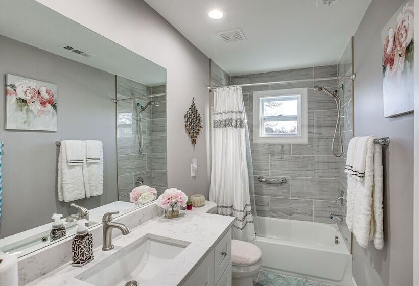 Pet Friendly Gallatin Home W/ Deck, 1 Mi To Town!