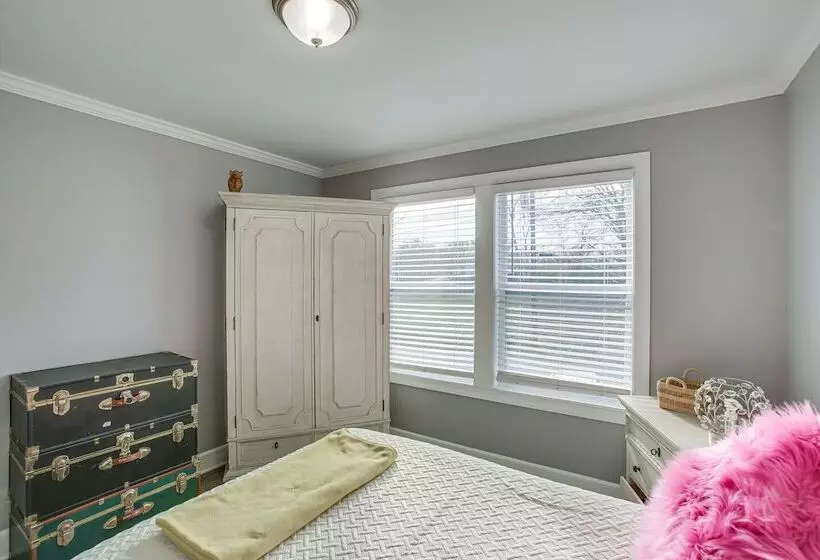 Pet Friendly Gallatin Home W/ Deck, 1 Mi To Town!