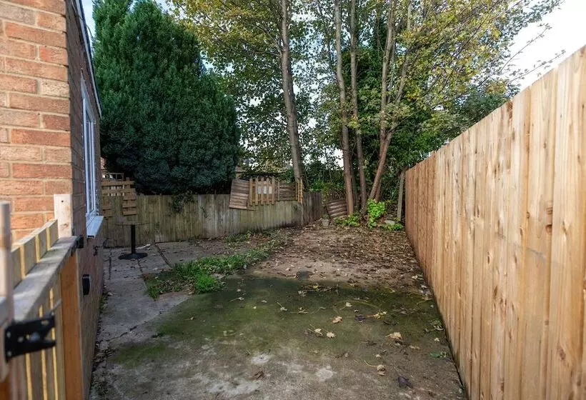 Residenssi 3bed House In Stockton On Tees  Free Wifi, Parking