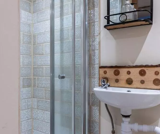 レジデンス Adorable And Cosy Tiny Cottage