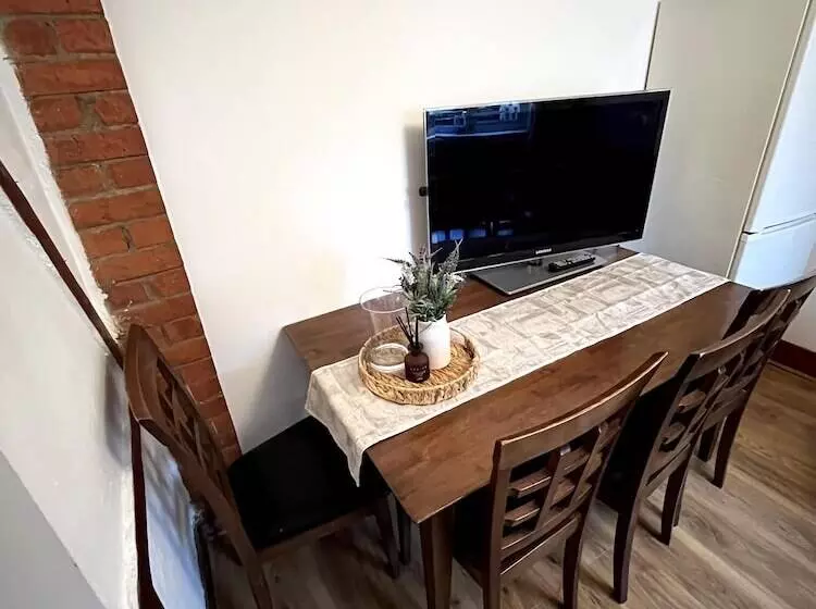 Residenssi Cosy Entire 3 Bed House With Garden And Fast Wifi