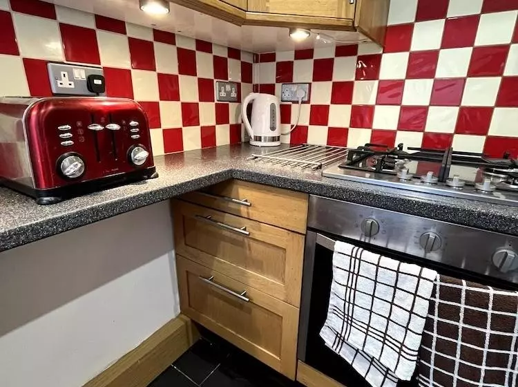 Residenssi Cosy Entire 3 Bed House With Garden And Fast Wifi