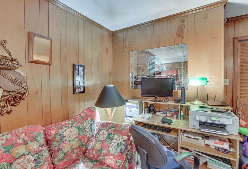 Rustic Thomasville Home W/ Deck: 2 Mi To Downtown!