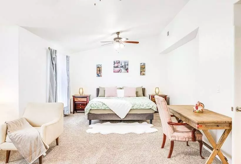 Spacious Los Banos Home W/ Patio   Dogs Welcome!