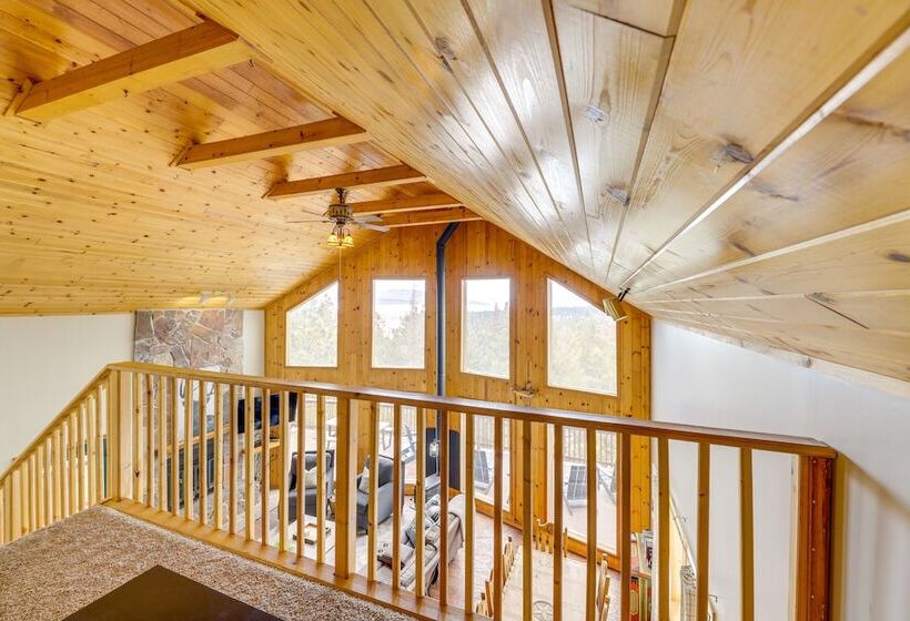 Spacious Mountain View Cabin By Angel Fire Resort