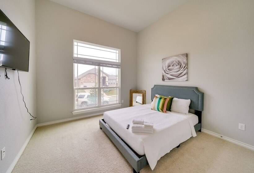 Pet Friendly San Antonio Home Near Lackland Afb!