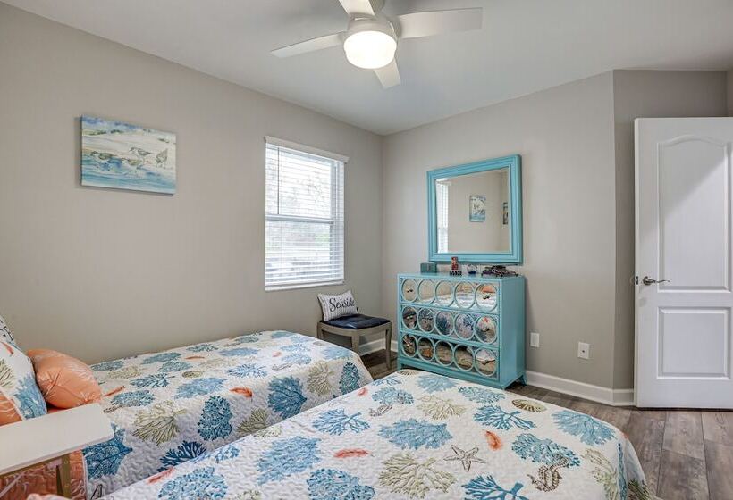 St Augustine Home W/ Deck < Half Mi To Beach!