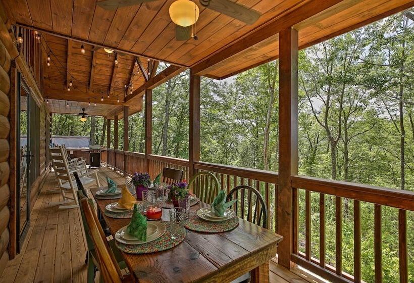 A Sunset Dream Upscale Blue Ridge Cabin!