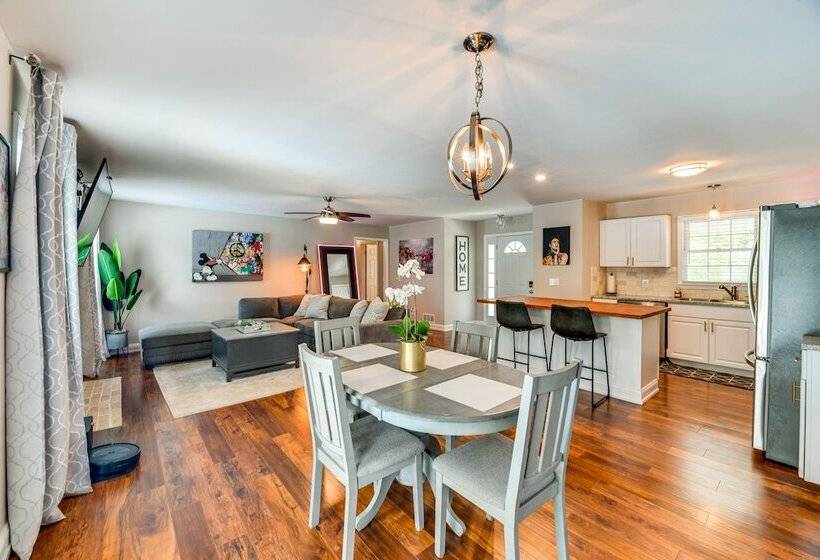 Acworth Oasis W/ Pool, Hot Tub & Fire Pit!