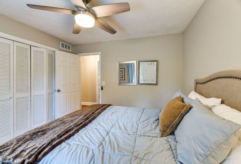 Acworth Oasis W/ Pool, Hot Tub & Fire Pit!