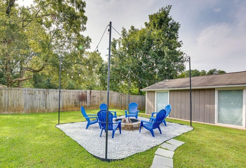 Acworth Oasis W/ Pool, Hot Tub & Fire Pit!