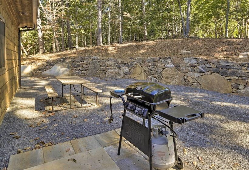 Coosawattee River Resort Cabin W/ Private Hot Tub!