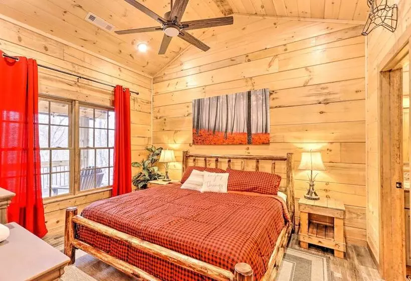 Coosawattee River Resort Cabin W/ Private Hot Tub!