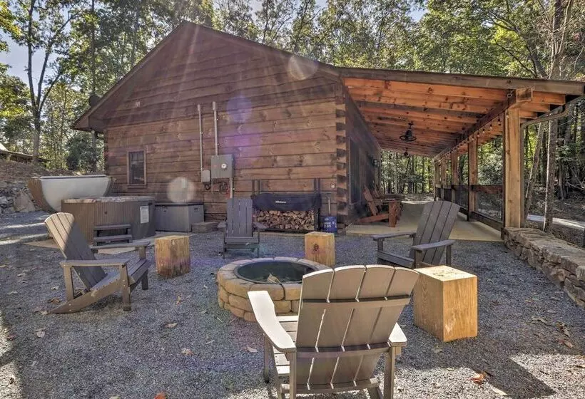 Coosawattee River Resort Cabin W/ Private Hot Tub!
