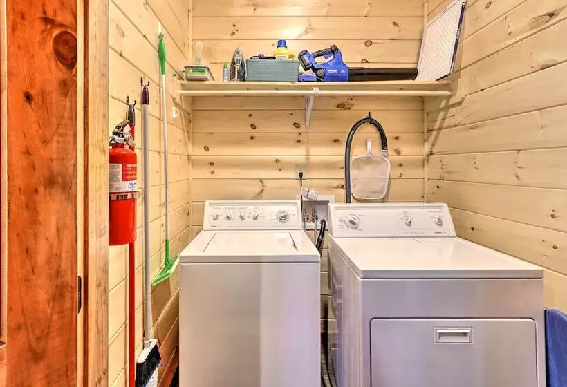 Coosawattee River Resort Cabin W/ Private Hot Tub!