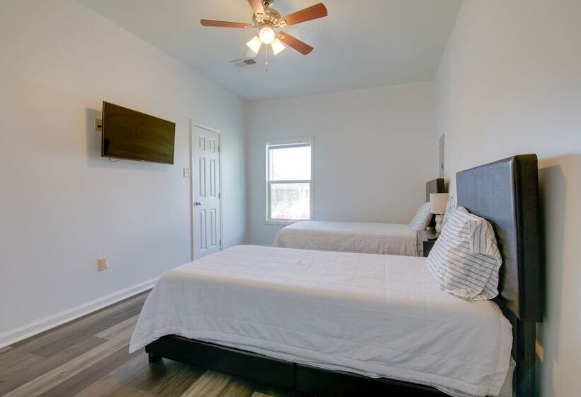 Centrally Located Memphis House: 2 Mi To Beale St!