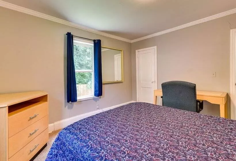 Charming Rome Home Steps From Historic Downtown!