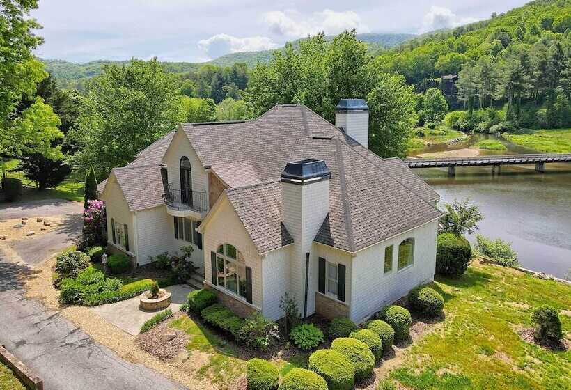 Chic Sky Valley Resort Home On Golf Course!