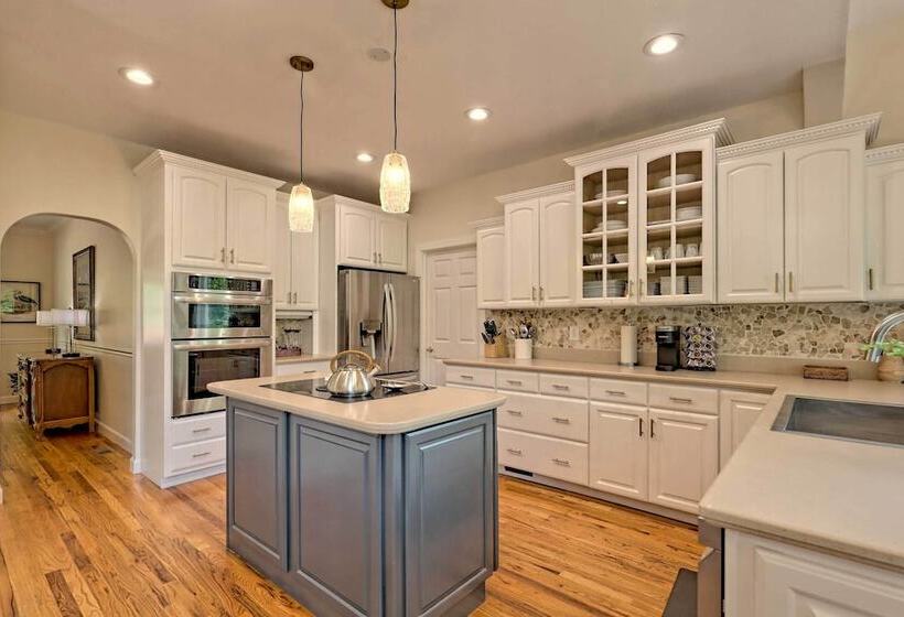 Chic Sky Valley Resort Home On Golf Course!