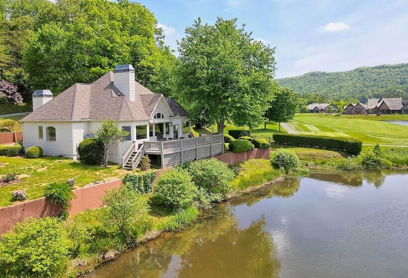 Chic Sky Valley Resort Home On Golf Course!