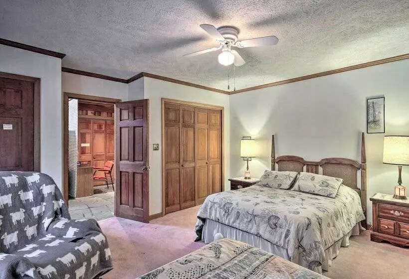 Clarks Hill Lake Area Home W/ Pool & Dock!