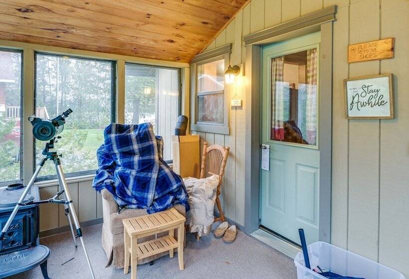 Cozy Maine Cottage On Long Lake W/ Screened Porch