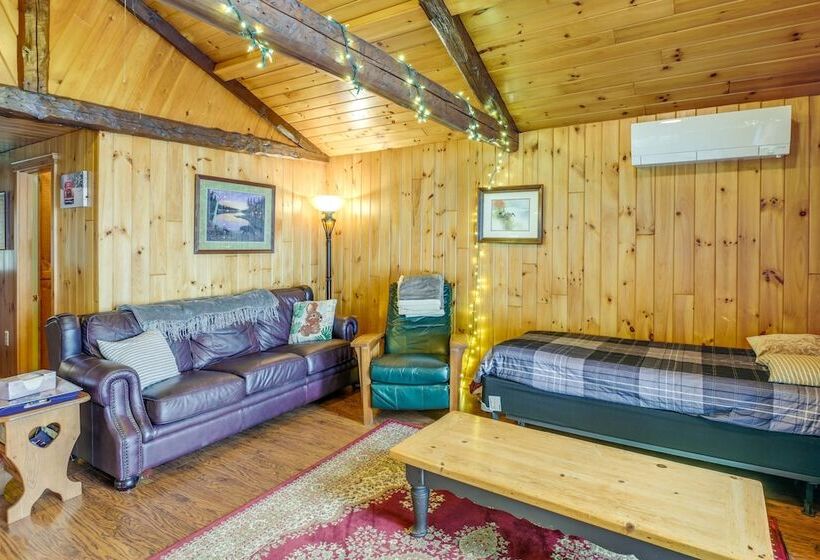 Cozy Maine Cottage On Long Lake W/ Screened Porch