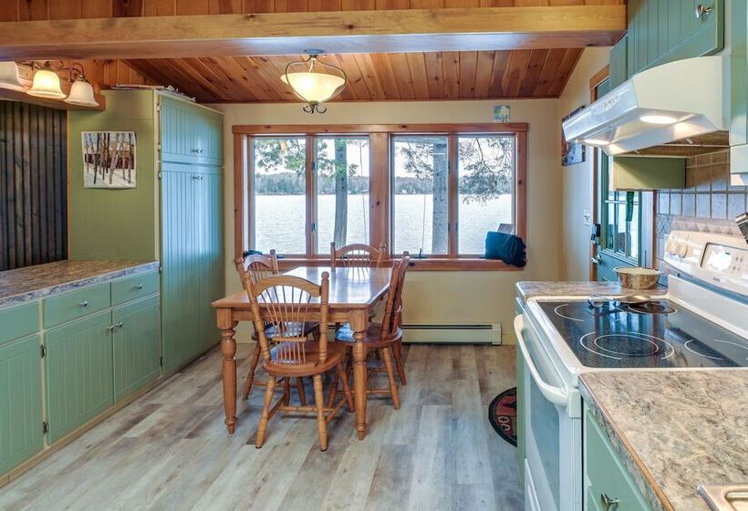 Cozy Maine Cottage On Long Lake W/ Screened Porch