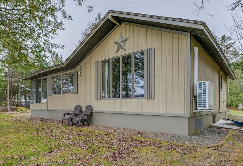 Cozy Maine Cottage On Long Lake W/ Screened Porch