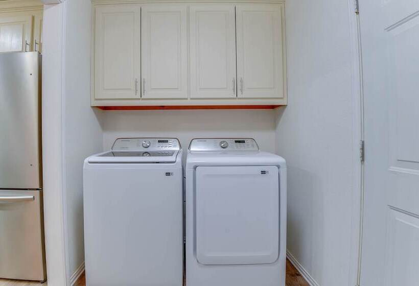 9 Mi To Ray Roberts Lake: Texas Retreat W/ Pool