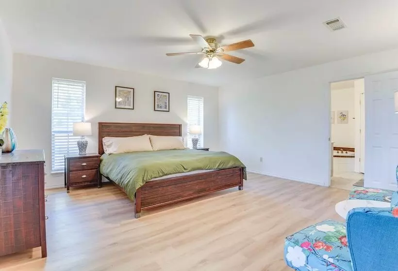 9 Mi To Ray Roberts Lake: Texas Retreat W/ Pool