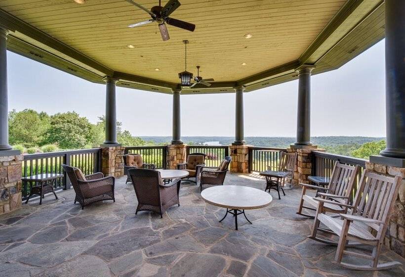 Currahee Club Home: Lake Access & Golf Course View