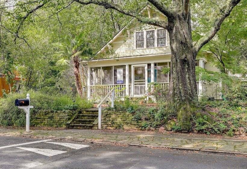 Delightful Decatur Retreat: Walk To Shops & Dining