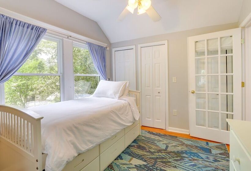 Delightful Decatur Retreat: Walk To Shops & Dining