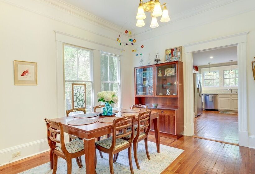 Delightful Decatur Retreat: Walk To Shops & Dining