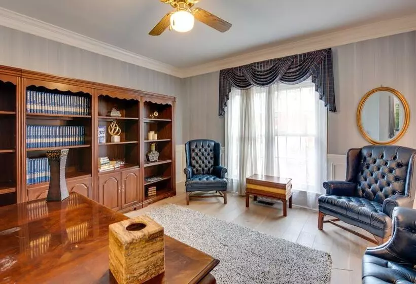 Douglasville Lake Home W/ Private Pool + Gazebo!