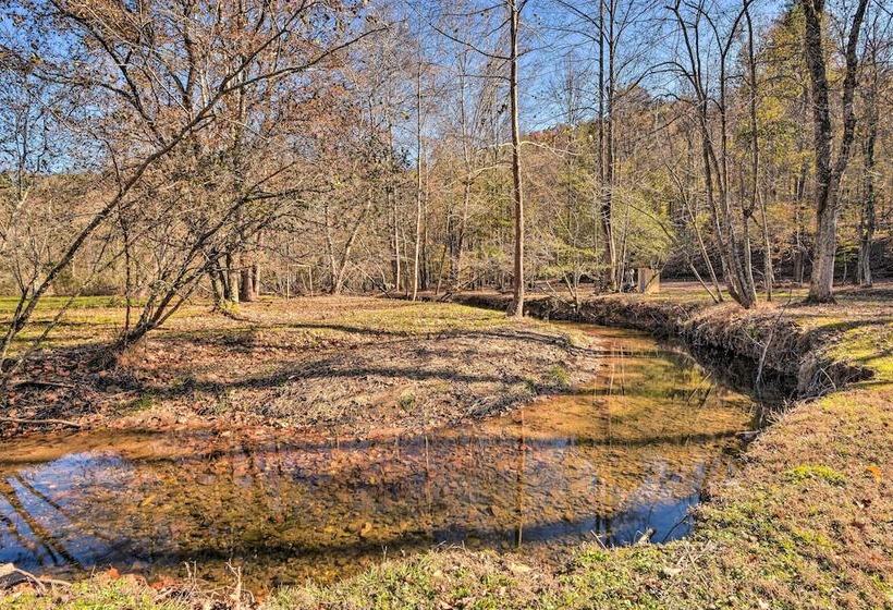 Ellijay Escape On Briar Creek W/ Hot Tub & Views!