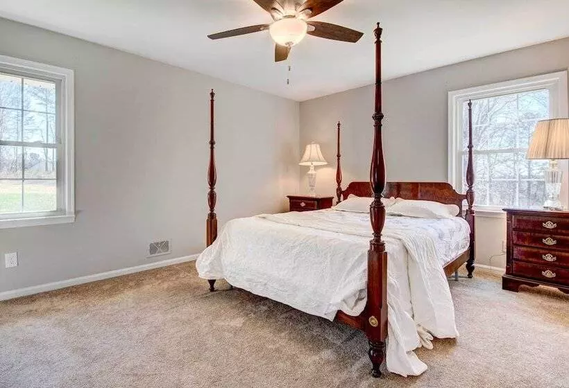 Family Friendly Georgia Vacation Home!