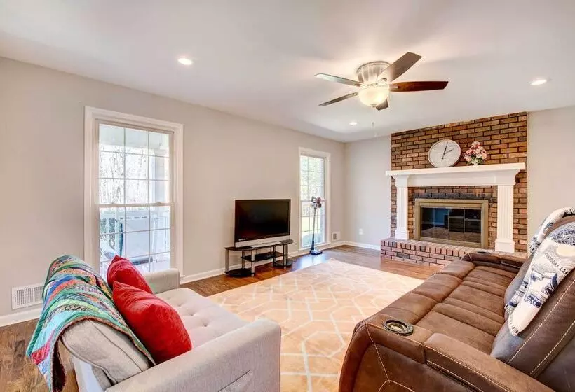 Family Friendly Georgia Vacation Home!