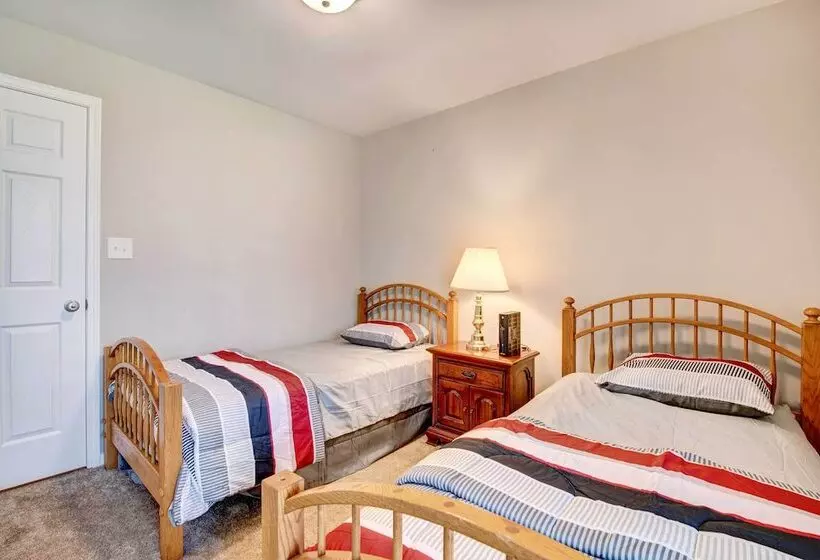 Family Friendly Georgia Vacation Home!