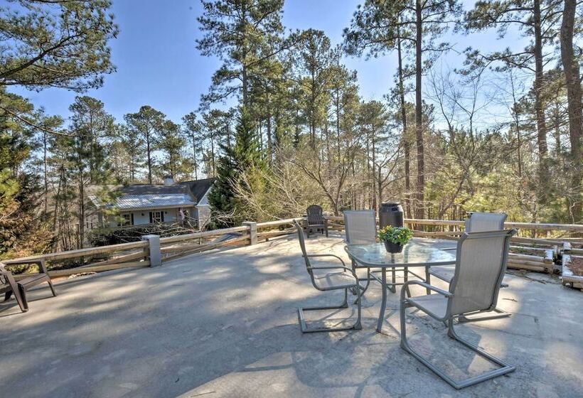 Family Friendly Lake Lanier Escape On 2 + Acres!