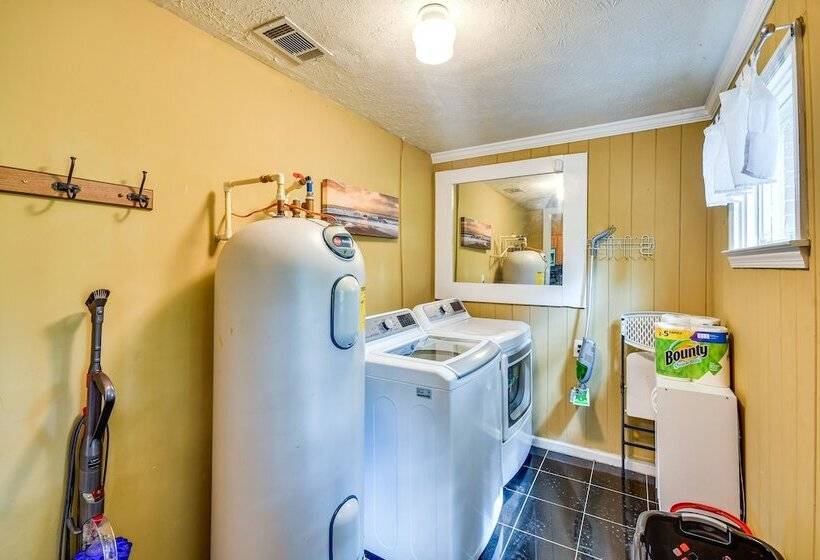 Georgia Vacation Rental: 3 Mi To Downtown Columbus