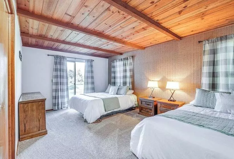 Groveland Home W/ Deck: 2 Mi To Pine Mountain Lake